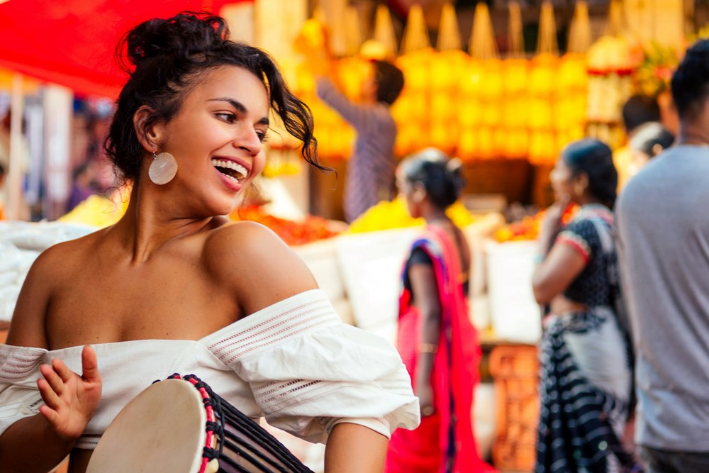 Immerse yourself in the vibrant energy of cultural celebrations, music festivals, and unforgettable global traditions. Festival Vibes: Enjoy Dancing Lights and Joyful Nights