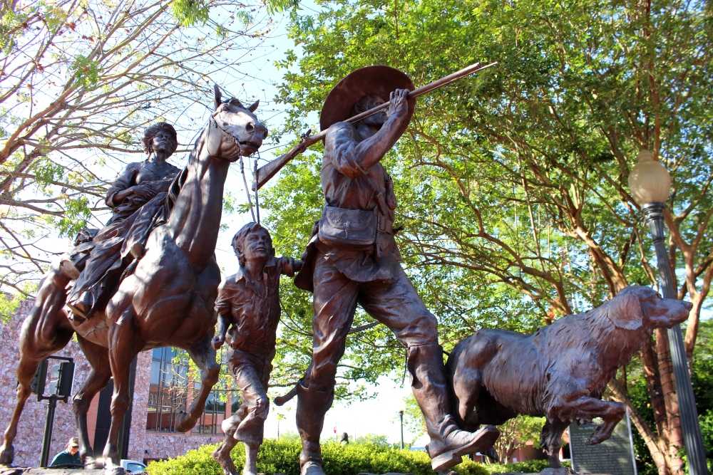 Follow the Footsteps of El Camino Real de los Tejas National Historic Trail